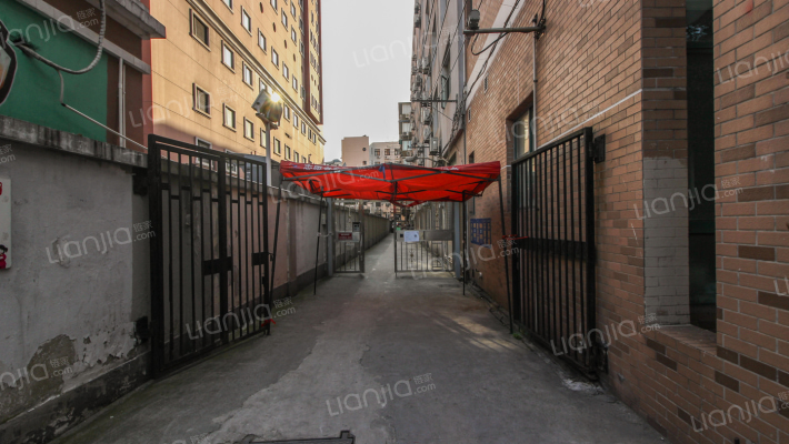 逸仙路380号外景图