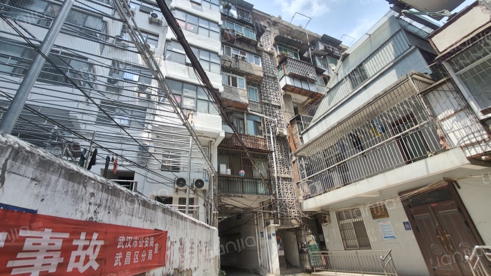 解放路246号外景图