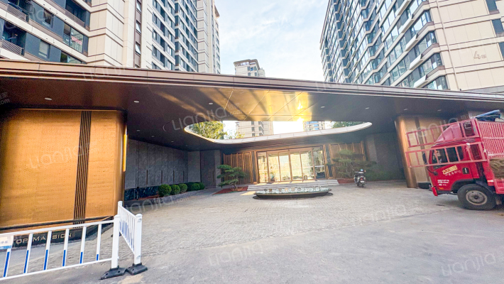 中建星光城市云领外景图