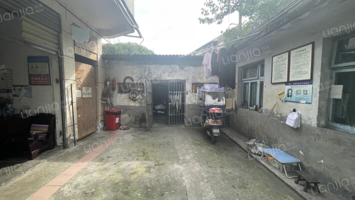 营门口路242号外景图