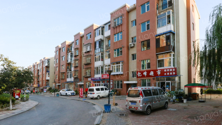 九苑小区外景图