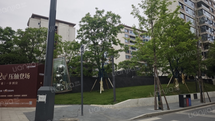 银河玺悦台外景图