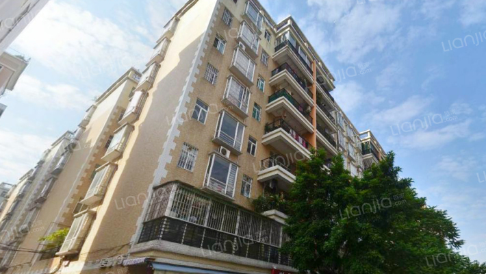 美力倚晴居外景图