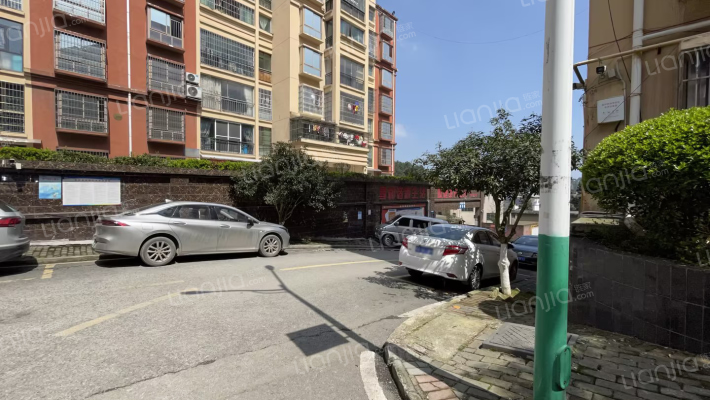 辰龙花园外景图