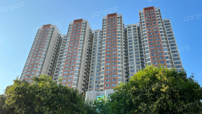 中铁长安重工华清小区外景图