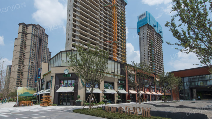 湖工小区外景图