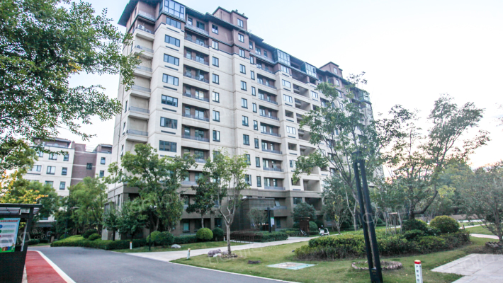 和昌盛世城邦瑞园外景图