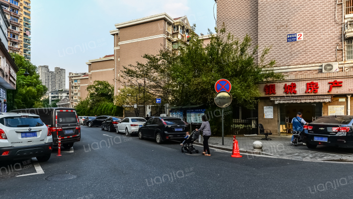 静安花苑外景图