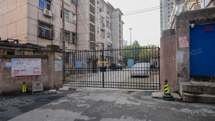 科技报社宿舍外景图