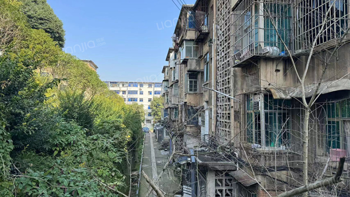 刚玉街22号外景图