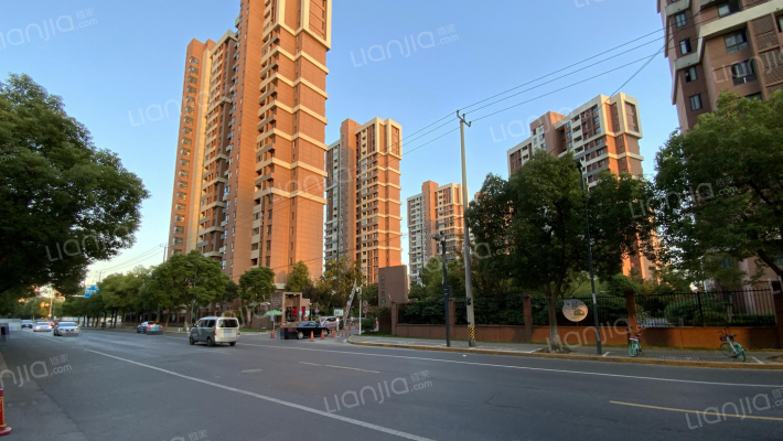 枫树林景苑北区外景图