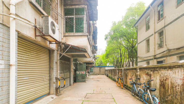 东亚富苑外景图