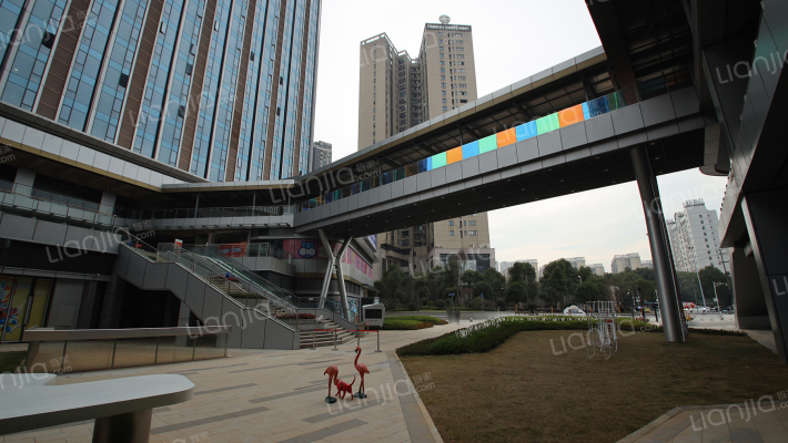 万润时光里外景图