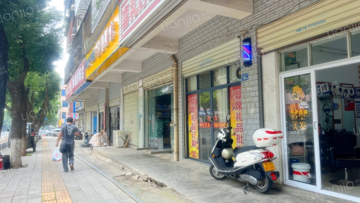 纸坊大街801号外景图