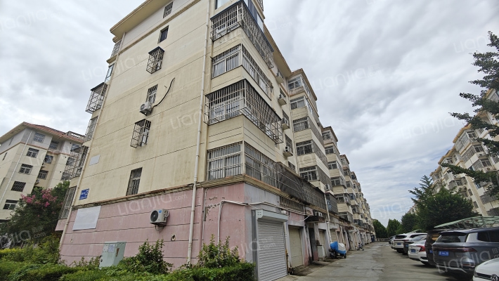 阳光小区外景图