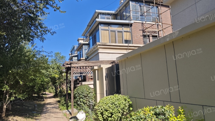 复地温莎堡红府外景图