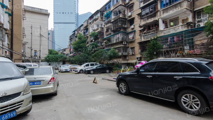 土产公司宿舍外景图