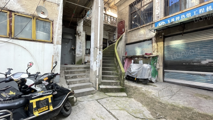 营盘路49号外景图