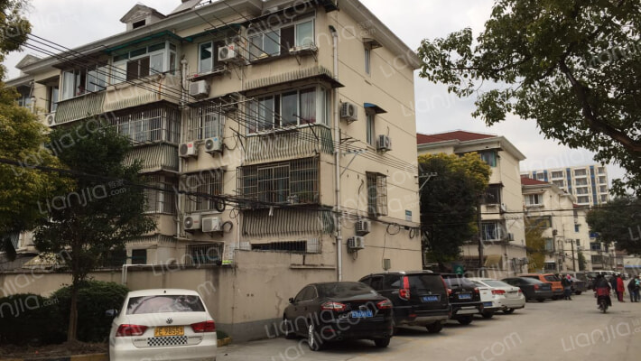 航鹰小区外景图