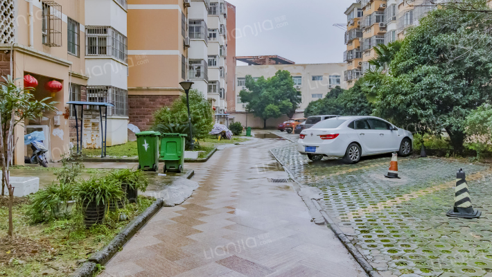 方圆华庭外景图