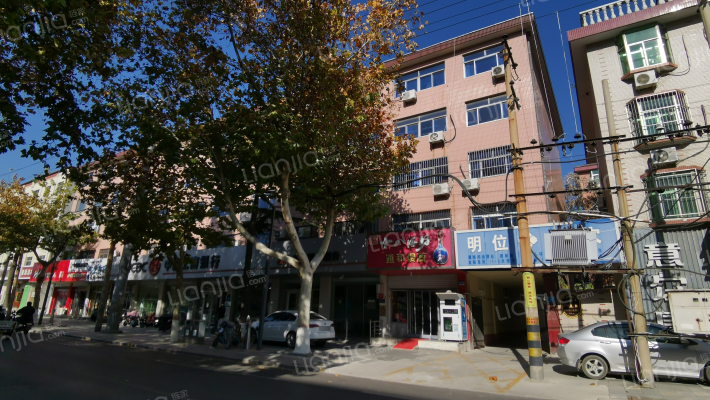 工商行家属楼外景图