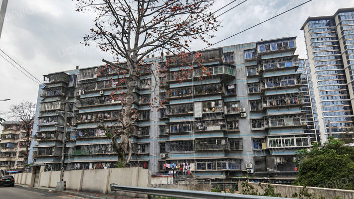 闽联宿舍外景图