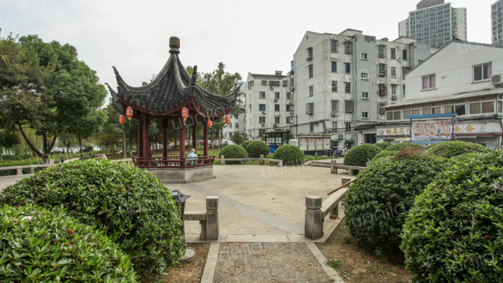 南浩街19号院外景图