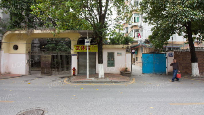 员村四横路2号大院外景图