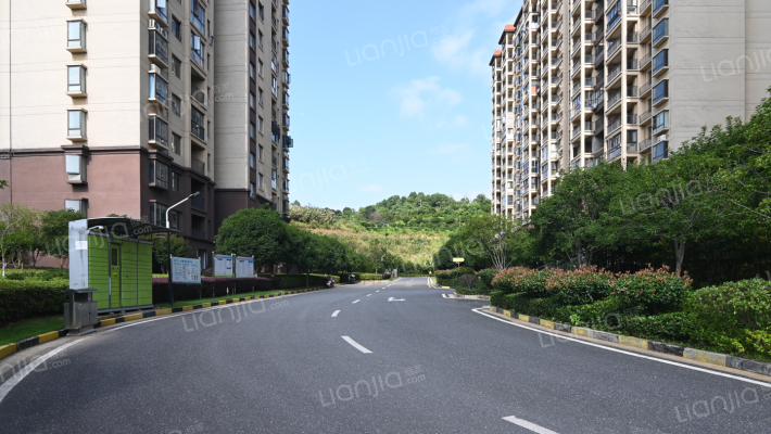 湾里区云溪谷小区外景图