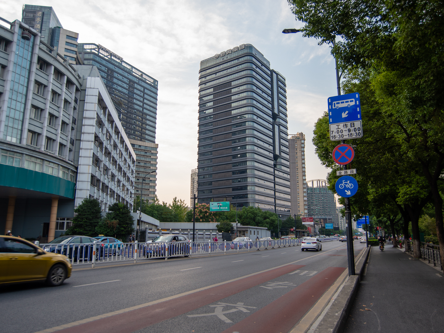野风现代中心小区实景 3
