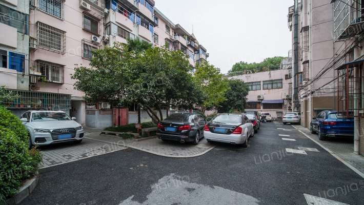 回澜北园外景图