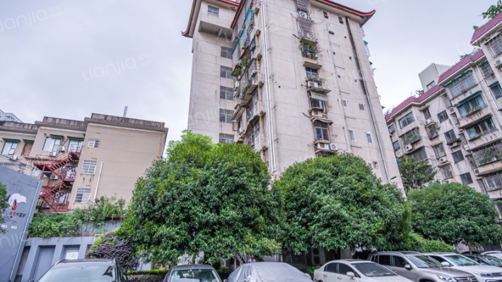 省民委家属区外景图