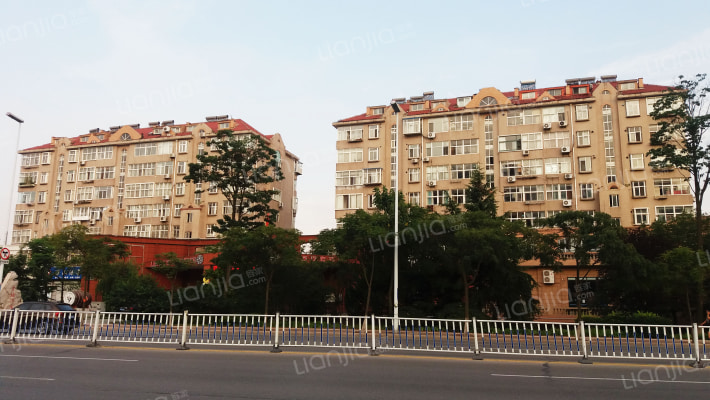 山航宿舍外景图