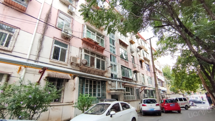 英雄山路44号外景图