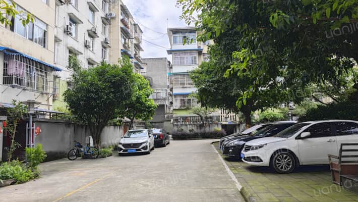 南大街247号外景图