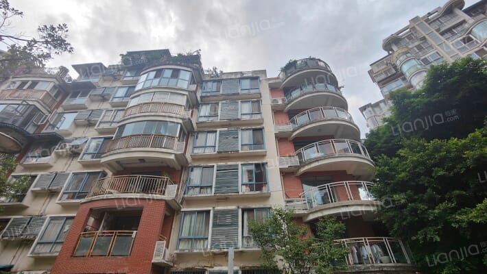 郦景东城外景图