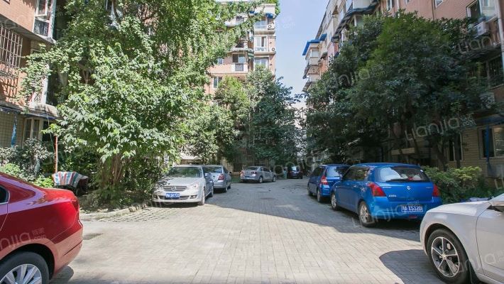 城隍公寓外景图