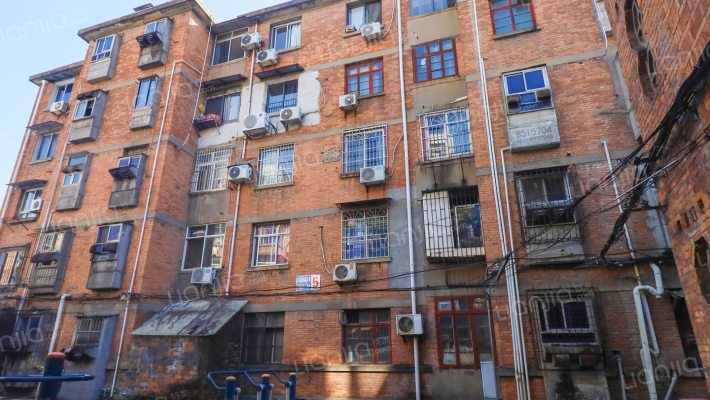 江西中医药大学阳明路教工宿舍外景图