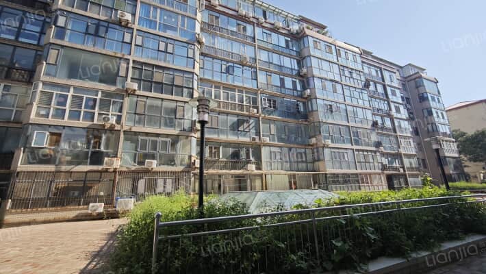 东龙花园外景图