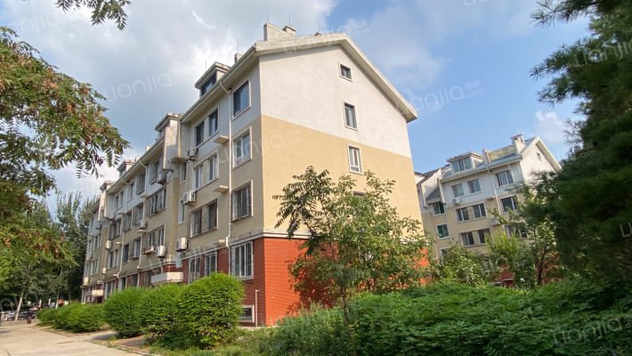 南山小区外景图