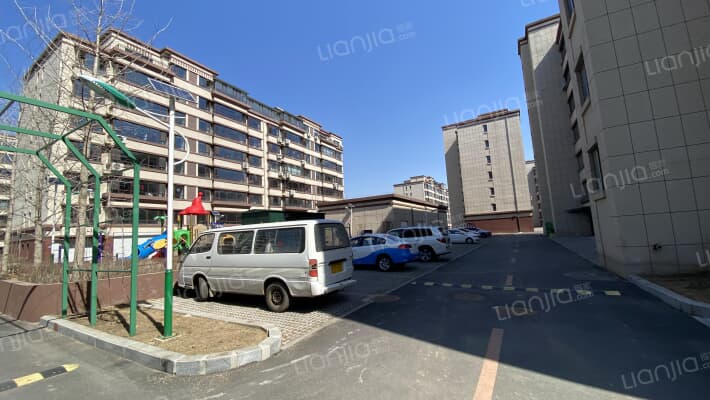 碧泉豪庭外景图