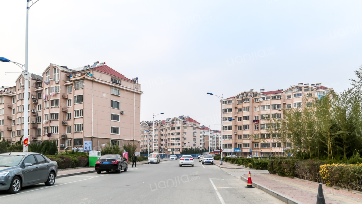 坤宇南街外景图