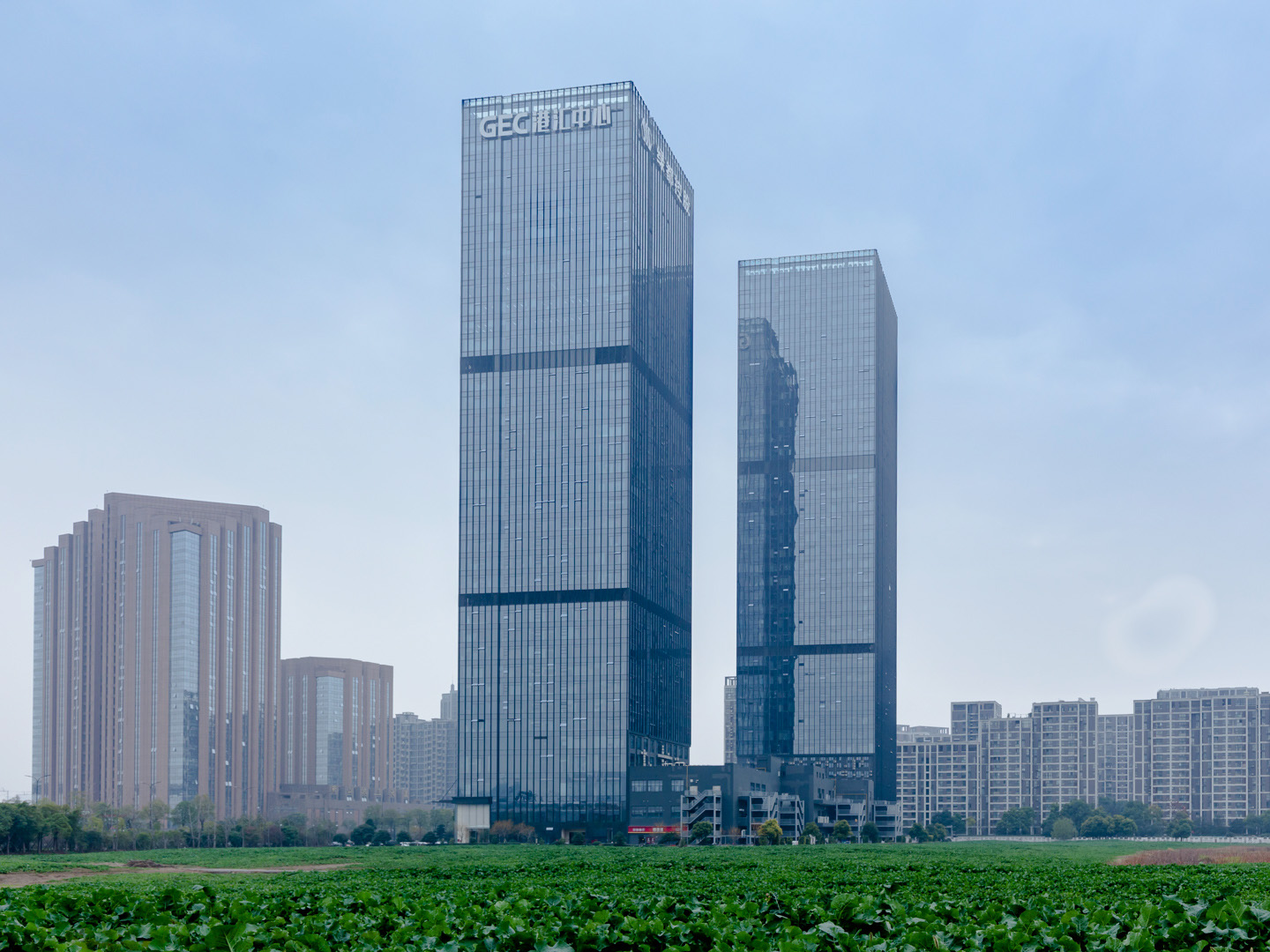 绿都港汇中心小区实景 2