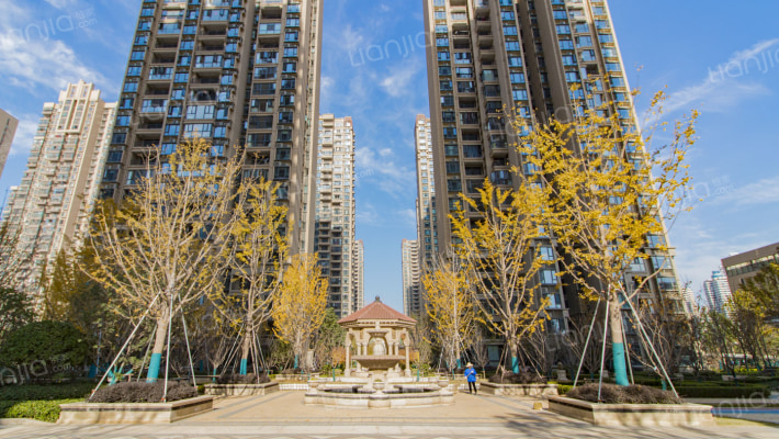 恒大翡翠华庭外景图