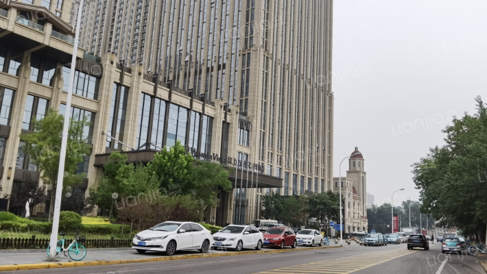 万海大厦外景图