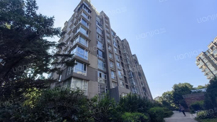 亿达学苑外景图