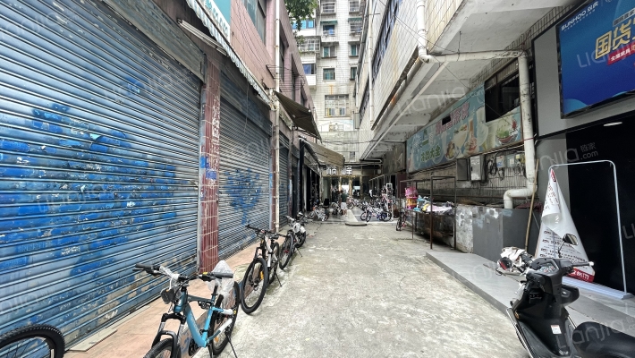 黄河路165号外景图