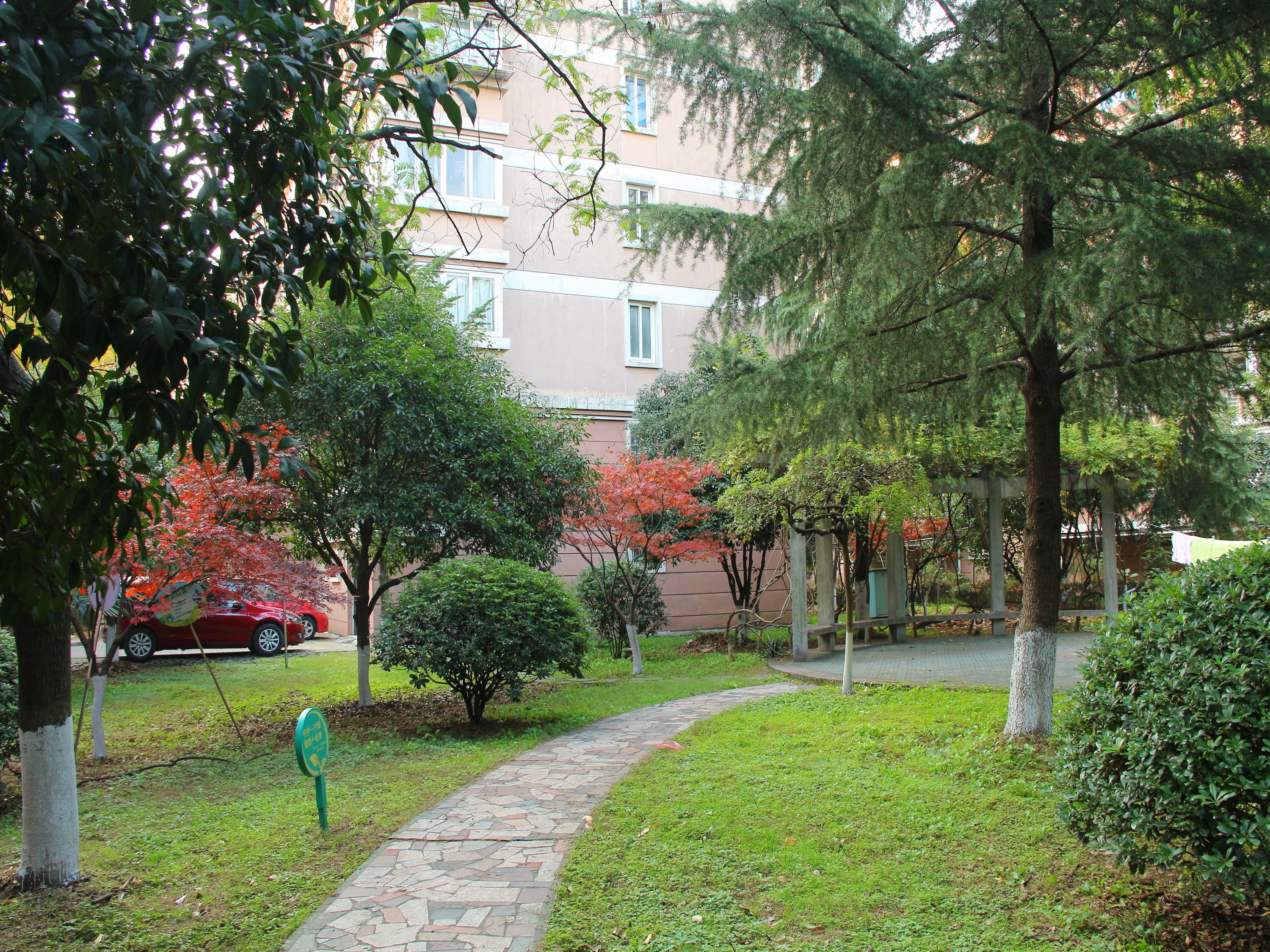 嘉绿苑南小区实景 10
