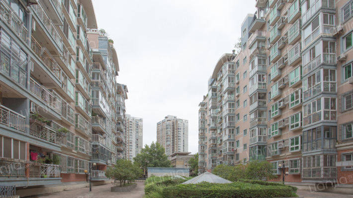 蓝湾俊园外景图