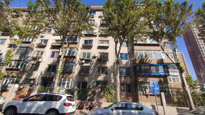 路官二街外景图